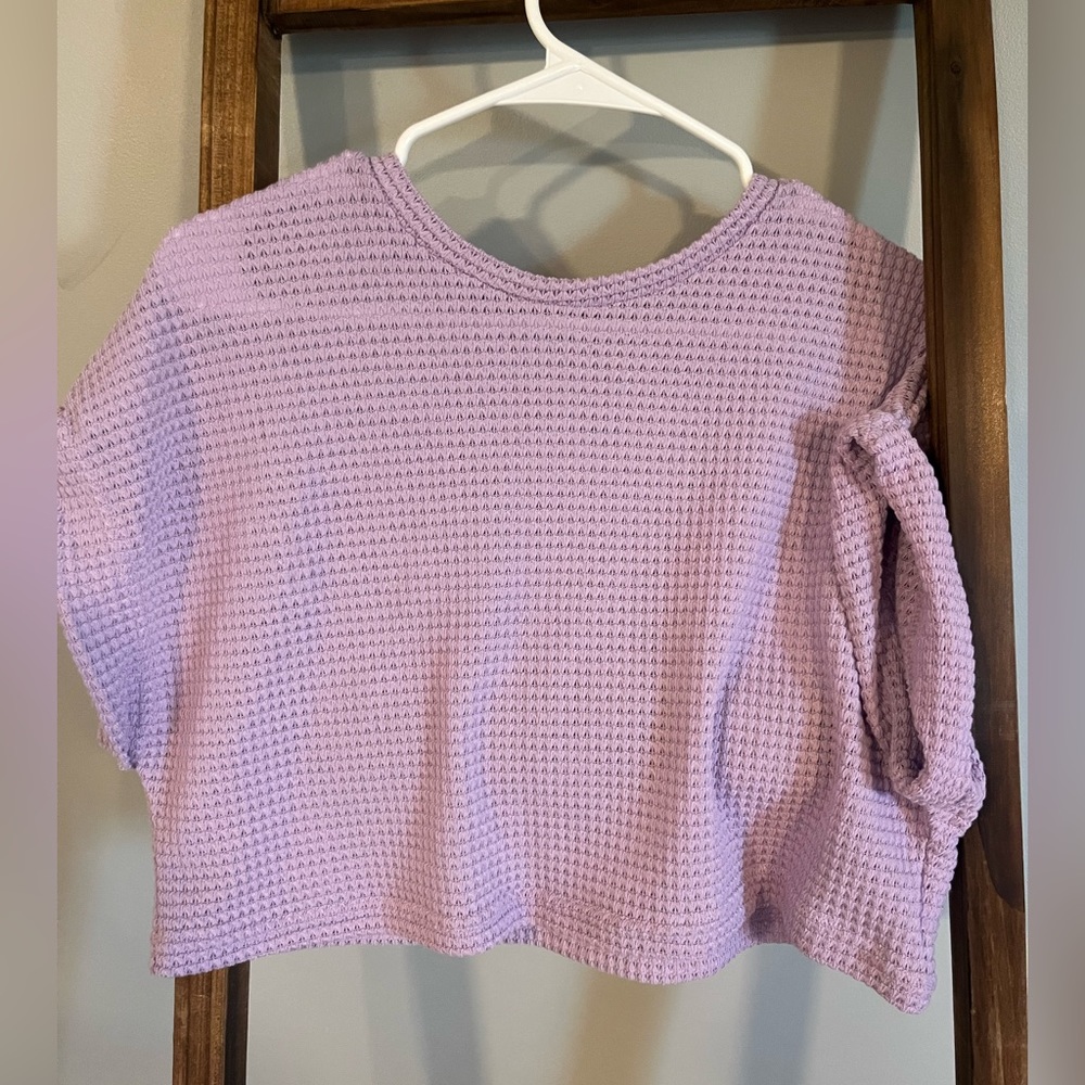 Knit lavender crop top! Never worn! Good material!